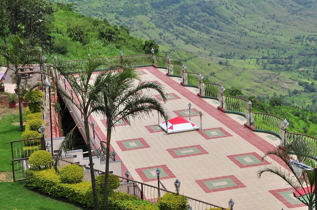 Raval Bunglow Hotel Pānchgani Exterior foto