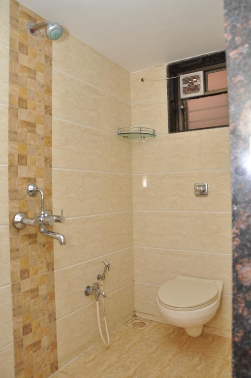 Raval Bunglow Hotel Pānchgani Quarto foto